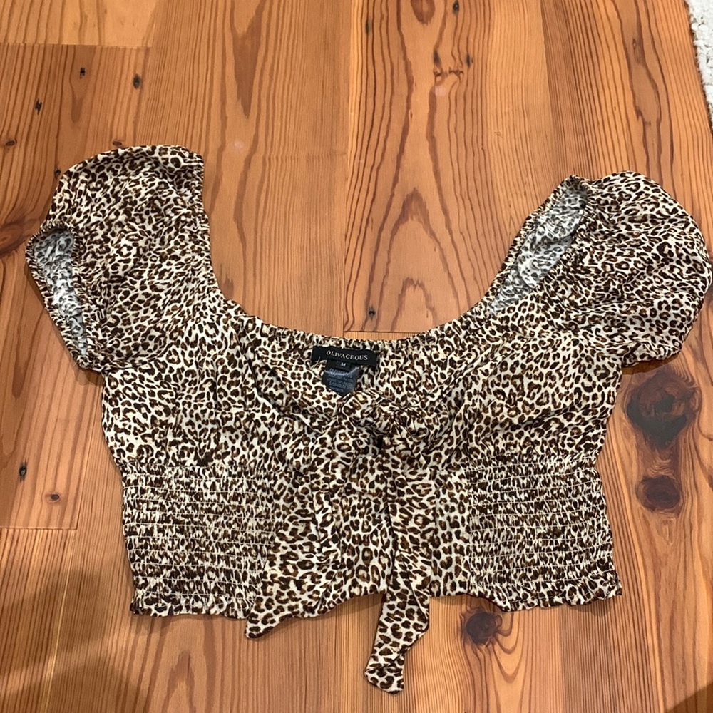 Leopard print crop top!